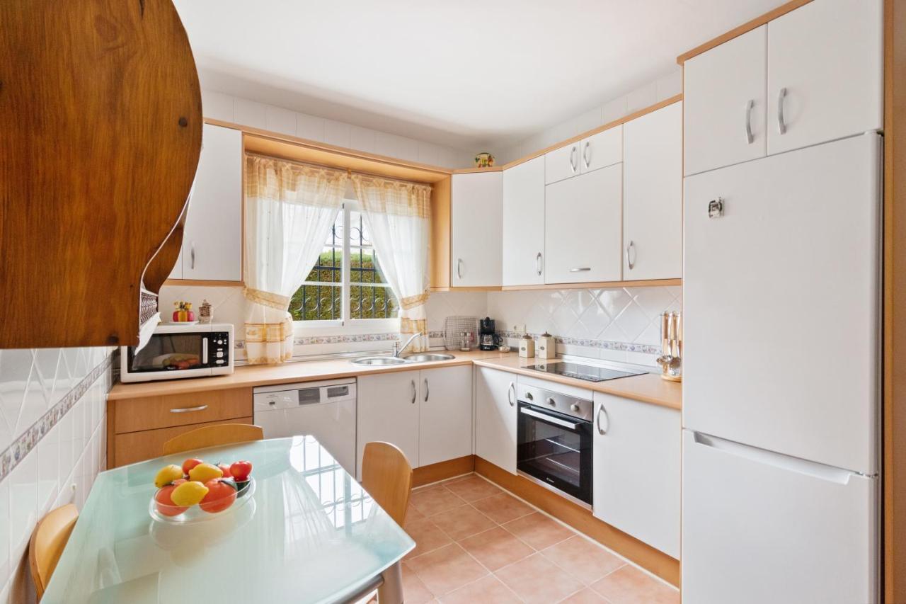 Villa Estilo Mediterranea Con Piscina, Jardin, Bbq Y Jacuzzi - Villa Bel Air Real Estepona Exterior photo